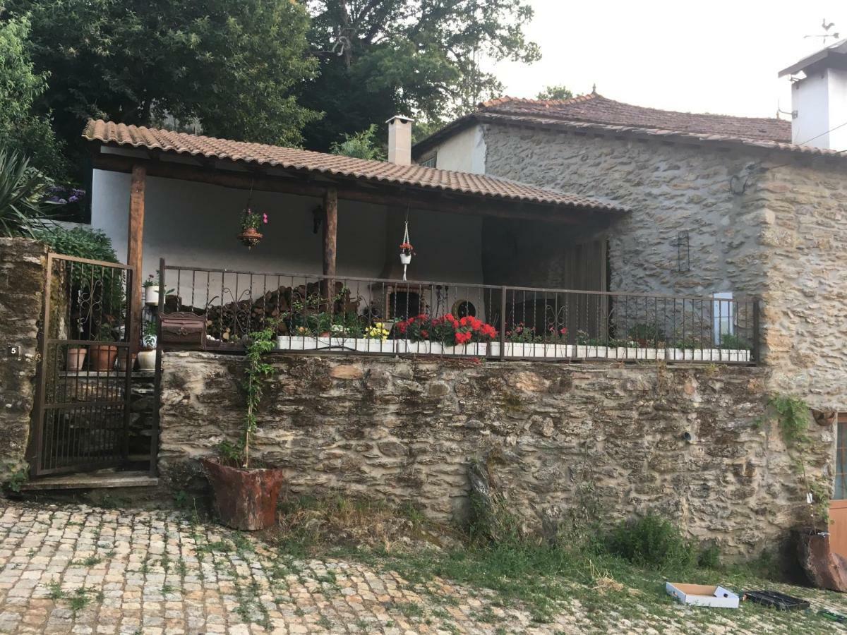 Casa Da Zeza Villa Negreda Exterior photo